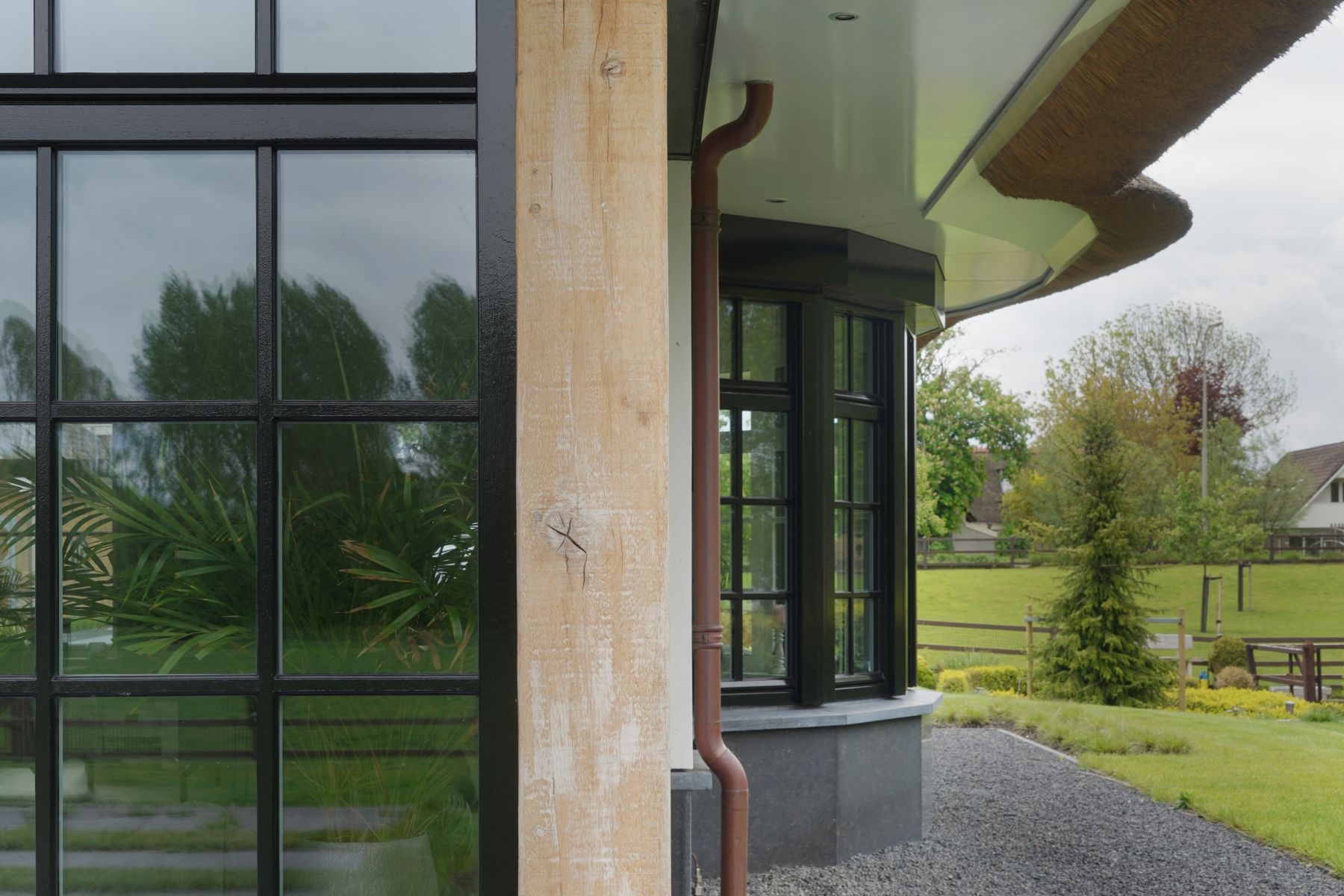 Rietgedekte-villa-Katwijkerlaan-Pijnacker05