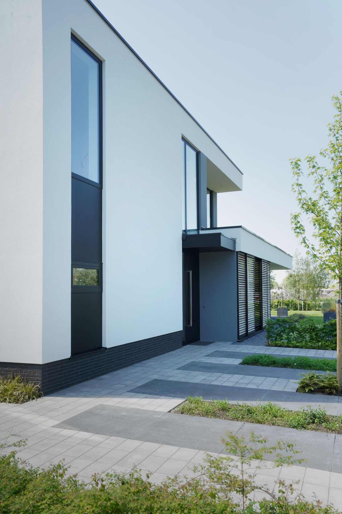 Vrijstaande-moderne-villa-in-nieuwbouwwijk-pijnacker-staand01